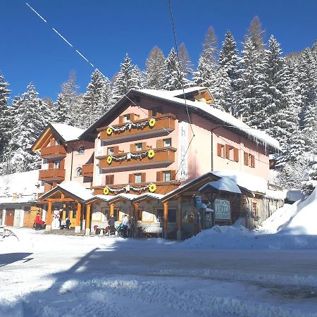 Hotel La Roccia Passo del Tonale Dış mekan fotoğraf