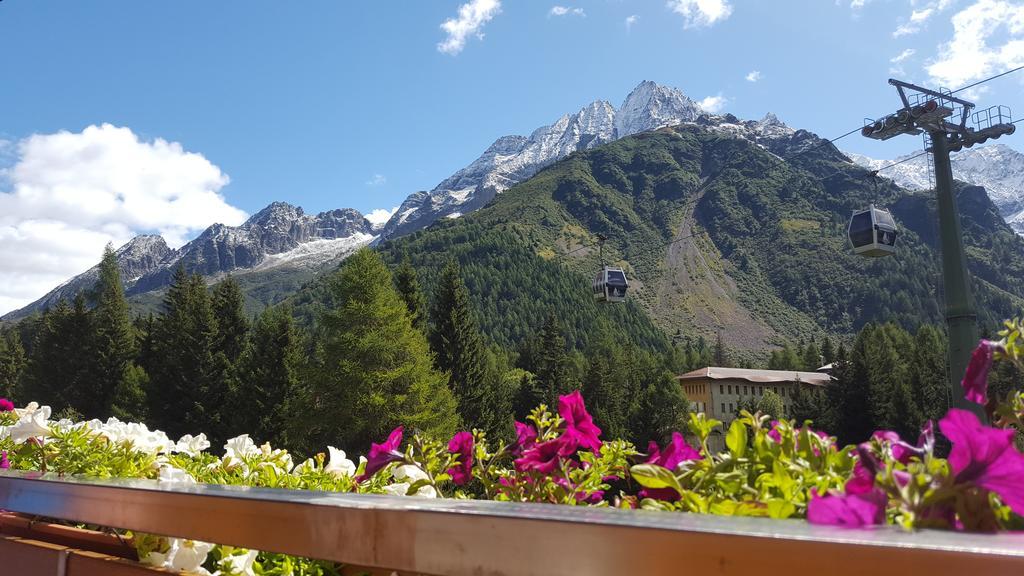 Hotel La Roccia Passo del Tonale Dış mekan fotoğraf